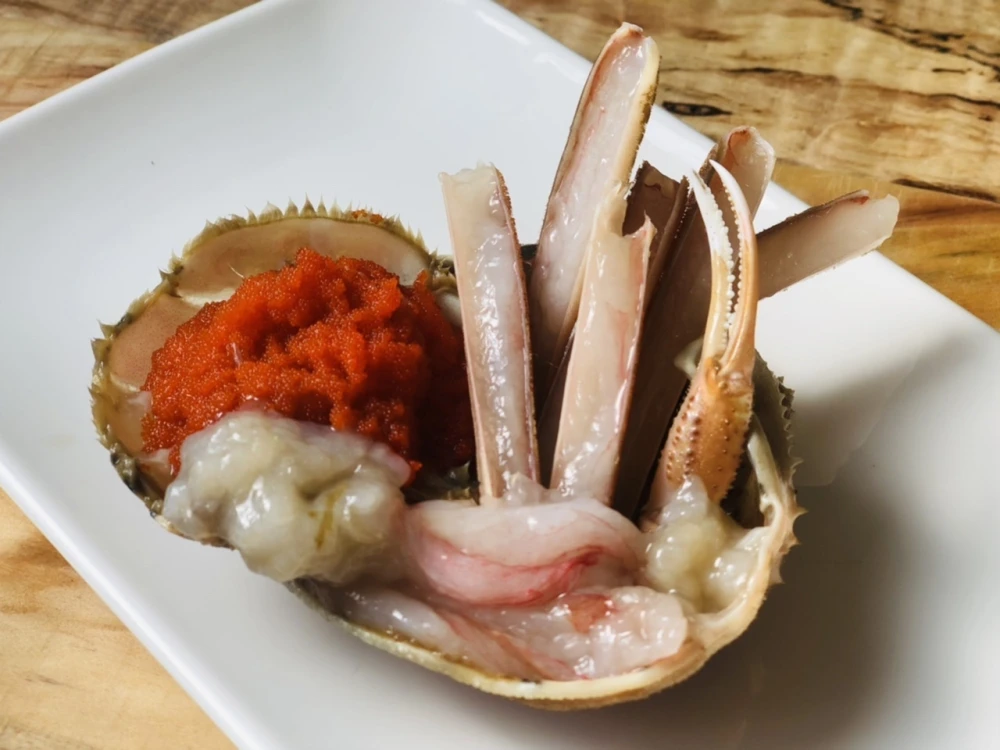 生で食べる香箱蟹！特価400円引き〜　日本酒泥棒！生香箱ガニの船上漬け3杯セット