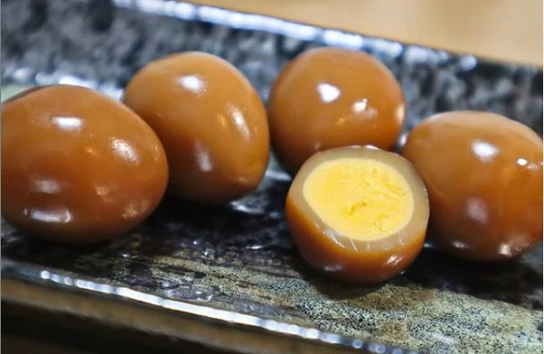 【送料一律！】命のカプセル（うずら生卵と燻製玉子）セット