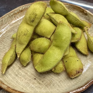 丹波篠山産　黒枝豆　　大粒から小粒まで入ります　