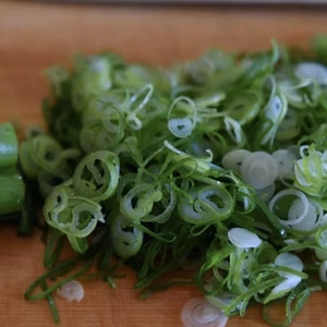 【農家のまかないネギ】実は一番おいしい「細身のMサイズ」