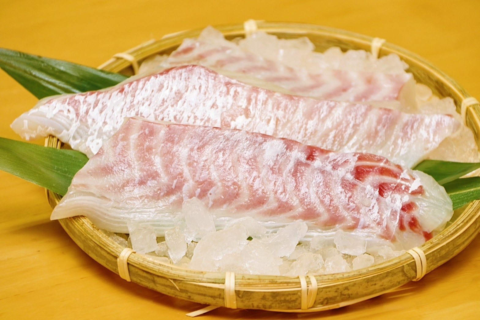 真鯛の美味しい詰め合わせ 天草産 真鯛お刺身用のサク 切身 カマ セット 農家漁師から産地直送の通販