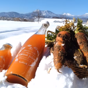 【栽培期間中農薬不使用】雪下にんじんジュース 4本セット（720ｍｌ×4本入り）