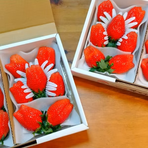 大玉やよいひめ・1口で食べられますか❓️『群馬いちご』320g